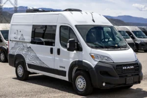 2026 LV3 Artemis Edition - White 6782 (1 of 7)